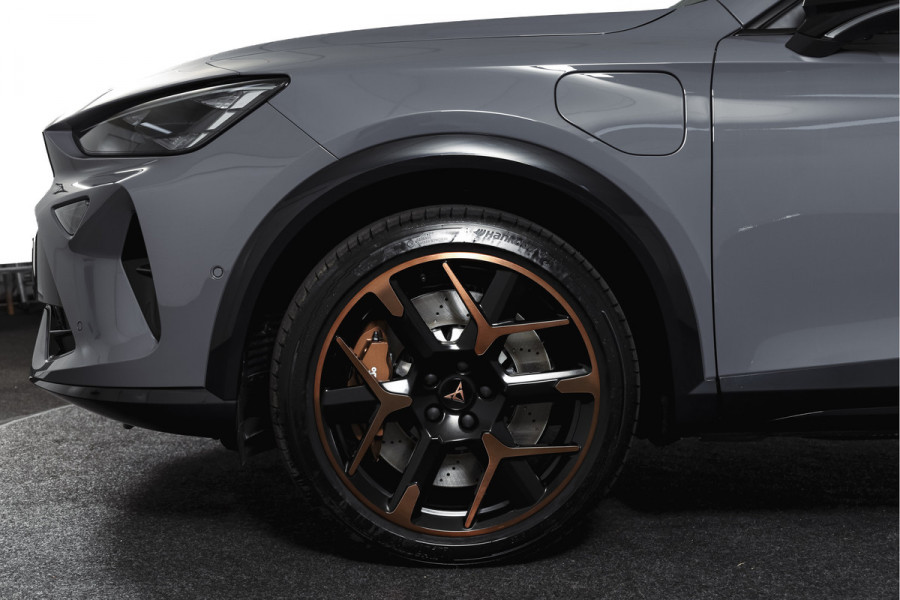 CUPRA Formentor 1.5 TSI e-Hybrid 272 PK VZ Extreme | S/k-Panodak | Dig. Cockpit | Adapt. Cruise | Stoel-+ Stuurverw. PDC | 360 Camera | NAV + App. Connect | ECC | Elek. Klep | LM 19" | 0683