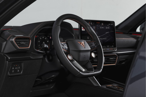 CUPRA Formentor 1.5 TSI e-Hybrid 272 PK VZ Performance | S/K-Panodak | Dig. Cockpit | Adapt. Cruise | Stoel-+Stuurverw. | PDC | 360 Camera | NAV + App. Connect | ECC | Elek. Klep | LM 19" | 7134