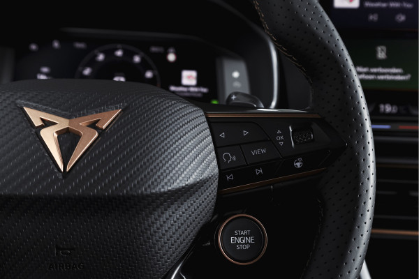 CUPRA Formentor 1.5 TSI e-Hybrid 272 PK VZ Performance | S/K-Panodak | Dig. Cockpit | Adapt. Cruise | Stoel-+Stuurverw. | PDC | 360 Camera | NAV + App. Connect | ECC | Elek. Klep | LM 19" | 7134