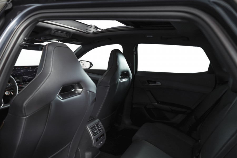 CUPRA Formentor 1.5 TSI e-Hybrid 272 PK VZ Performance | S/K-Panodak | Dig. Cockpit | Adapt. Cruise | Stoel-+Stuurverw. | PDC | 360 Camera | NAV + App. Connect | ECC | Elek. Klep | LM 19" | 7134