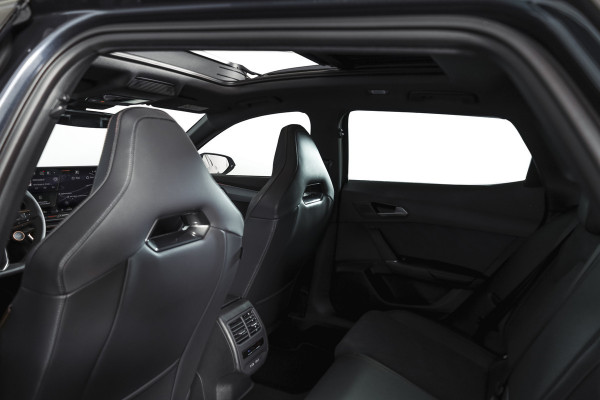 CUPRA Formentor 1.5 TSI e-Hybrid 272 PK VZ Performance | S/K-Panodak | Dig. Cockpit | Adapt. Cruise | Stoel-+Stuurverw. | PDC | 360 Camera | NAV + App. Connect | ECC | Elek. Klep | LM 19" | 7134