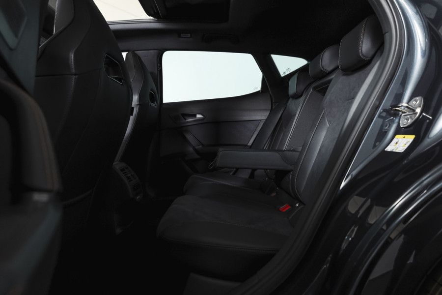 CUPRA Formentor 1.5 TSI e-Hybrid 272 PK VZ Performance | S/K-Panodak | Dig. Cockpit | Adapt. Cruise | Stoel-+Stuurverw. | PDC | 360 Camera | NAV + App. Connect | ECC | Elek. Klep | LM 19" | 7134