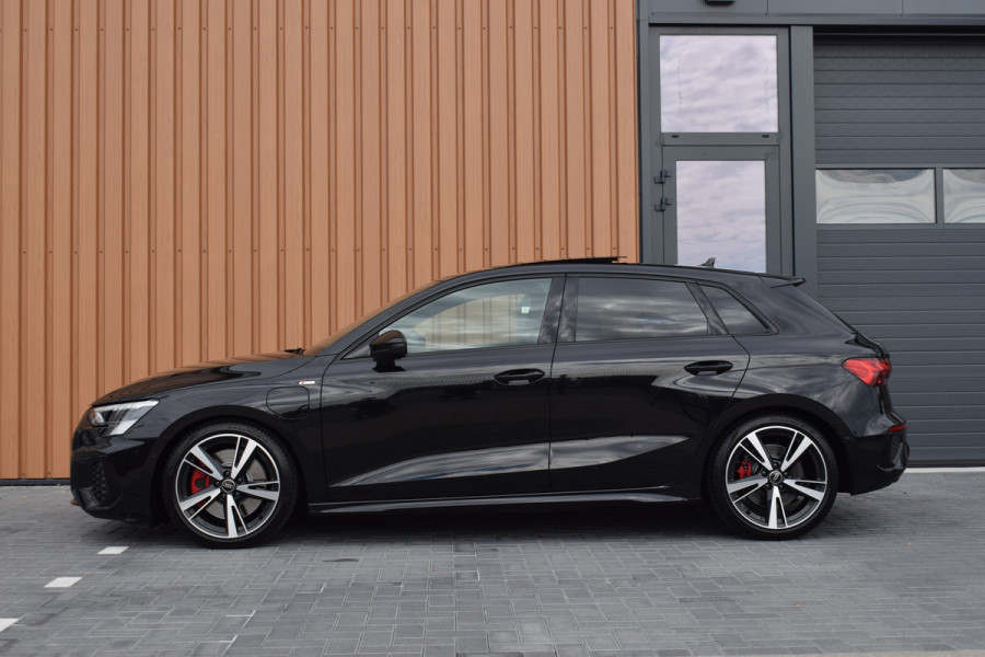 Audi A3 Sportback 45 TFSI e S-edition Competition | Pano | B&O | Head-Up