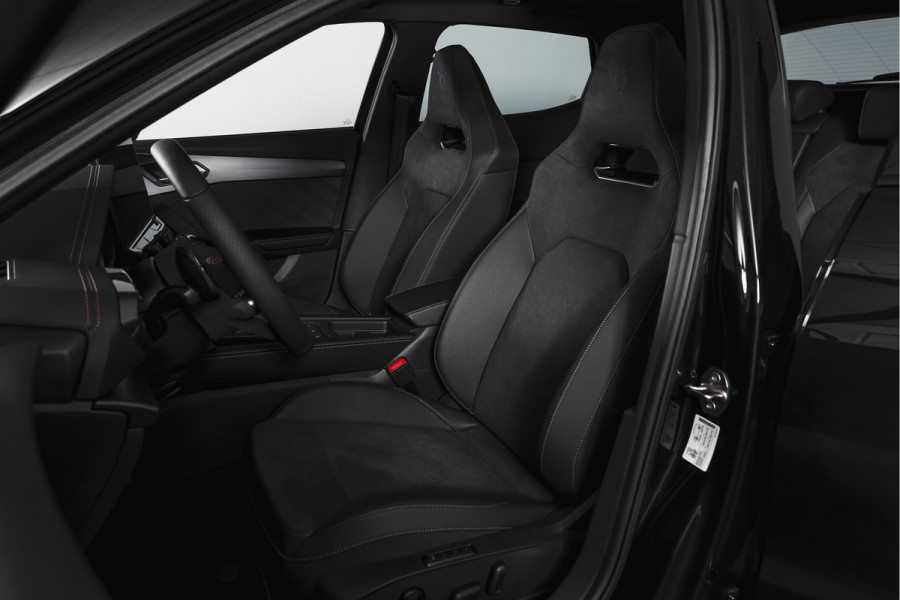 CUPRA Formentor 1.5 TSI e-Hybrid 272 PK VZ Performance | S/K-Panodak | Dig. Cockpit | Adapt. Cruise | Stoel-+Stuurverw. | PDC | 360 Camera | NAV + App. Connect | ECC | Elek. Klep | LM 19" | 6971