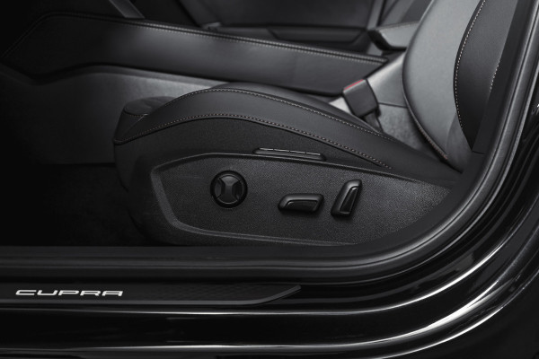 CUPRA Formentor 1.5 TSI e-Hybrid 272 PK VZ Performance | S/K-Panodak | Dig. Cockpit | Adapt. Cruise | Stoel-+Stuurverw. | PDC | 360 Camera | NAV + App. Connect | ECC | Elek. Klep | LM 19" | 6971