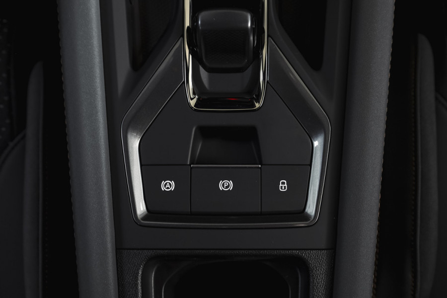 CUPRA Formentor 1.5 TSI e-Hybrid 272 PK VZ Extreme | S/k-Panodak | Dig. Cockpit | Adapt. Cruise | Stoel-+ Stuurverw. PDC | 360 Camera | NAV + App. Connect | ECC | Elek. Klep | LM 19" | 7976