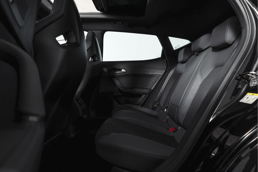 CUPRA Formentor 1.5 TSI e-Hybrid 272 PK VZ Extreme | S/k-Panodak | Dig. Cockpit | Adapt. Cruise | Stoel-+ Stuurverw. PDC | 360 Camera | NAV + App. Connect | ECC | Elek. Klep | LM 19" | 7976