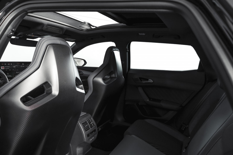 CUPRA Formentor 1.5 TSI e-Hybrid 272 PK VZ Extreme | S/k-Panodak | Dig. Cockpit | Adapt. Cruise | Stoel-+ Stuurverw. PDC | 360 Camera | NAV + App. Connect | ECC | Elek. Klep | LM 19" | 7976