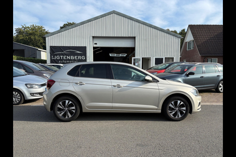Volkswagen Polo 1.0 TSI Comfortline Business PDC|Carplay|NAP