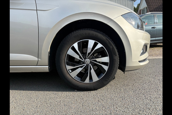 Volkswagen Polo 1.0 TSI Comfortline Business PDC|Carplay|NAP