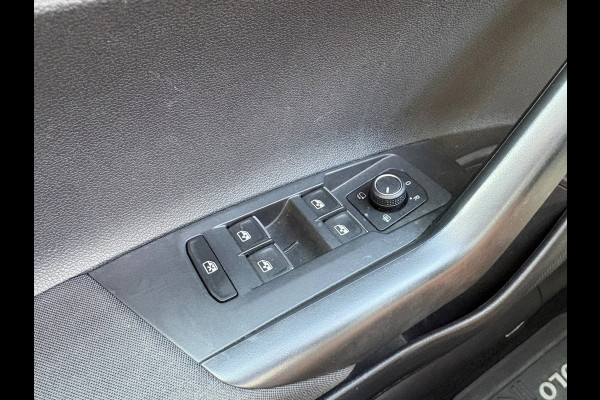 Volkswagen Polo 1.0 TSI Comfortline Business PDC|Carplay|NAP