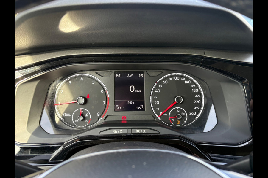 Volkswagen Polo 1.0 TSI Comfortline Business PDC|Carplay|NAP