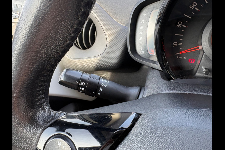 Citroën C1 1.0 VTi Feel Cruise|Airco|Aux|USB|APK Nieuw|LED
