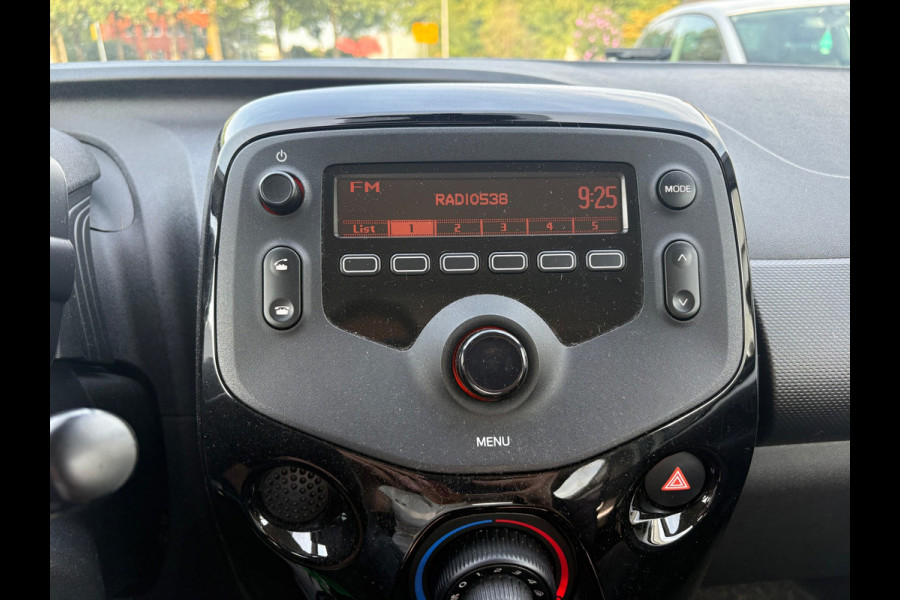 Citroën C1 1.0 VTi Feel Cruise|Airco|Aux|USB|APK Nieuw|LED