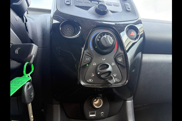 Citroën C1 1.0 VTi Feel Cruise|Airco|Aux|USB|APK Nieuw|LED