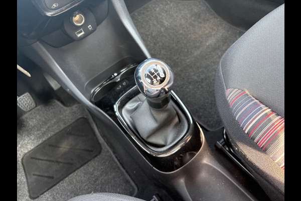 Citroën C1 1.0 VTi Feel Cruise|Airco|Aux|USB|APK Nieuw|LED