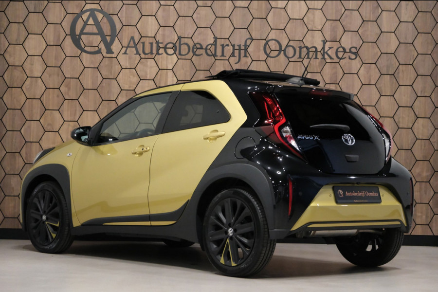 Toyota Aygo X 1.0 VVT-i S-CVT Pulse *CABRIOTOP* Geweldige Auto! 18dkm Navi/Camera 4 stuks op voorraad