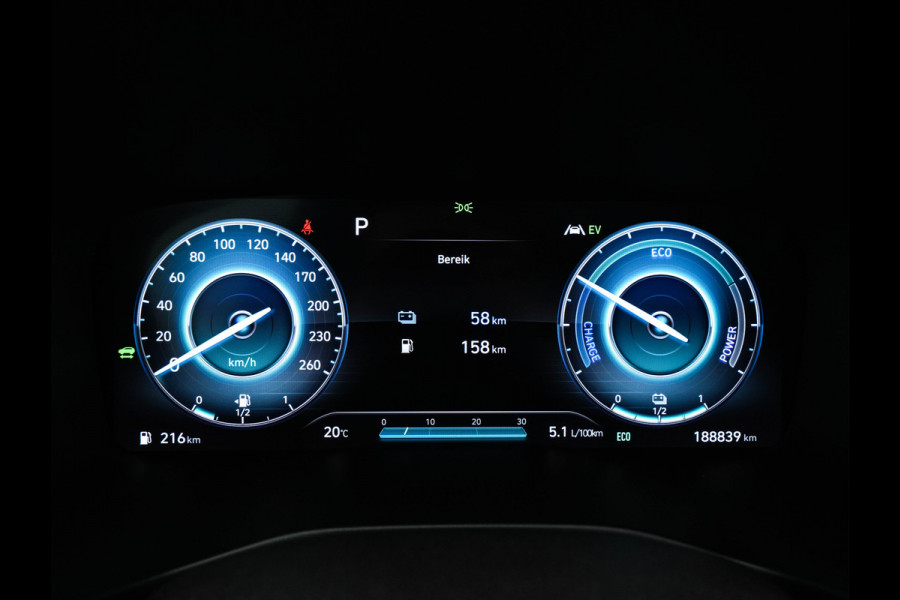 Hyundai Santa Fe 1.6 T-GDI Comfort Smart Sky AWD [ 7-Pers. ] {SoH-100%} (Plug-In) (INCL-BTW) *PANO | LEATHER | FULL-LED | ADAPTIVE-CRUISE | BLINDSPOT | MEMORY-PACK | DIGI-COCKPIT | SHIFTPADDLES | PRIVACYGLASS | NAVI-FULLMAP | KEYLESS | TOWBAR | CARBON | 19''ALU*