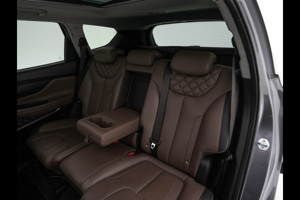 Hyundai Santa Fe 1.6 T-GDI Comfort Smart Sky AWD [ 7-Pers. ] {SoH-100%} (Plug-In) (INCL-BTW) *PANO | LEATHER | FULL-LED | ADAPTIVE-CRUISE | BLINDSPOT | MEMORY-PACK | DIGI-COCKPIT | SHIFTPADDLES | PRIVACYGLASS | NAVI-FULLMAP | KEYLESS | TOWBAR | CARBON | 19''ALU*