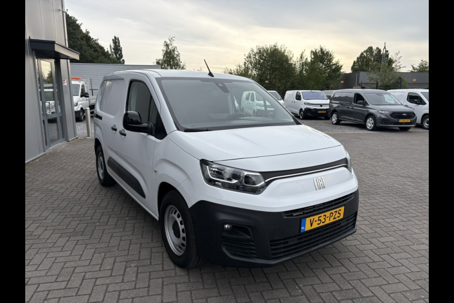 Fiat E-Doblò 50 kWh 3-zits | navigatie | cruise