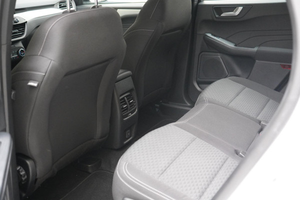 Ford Kuga 2.5 PHEV Cool & Sound | SoH 75% | All-seasonbanden | Trekhaak | stoelverwarming