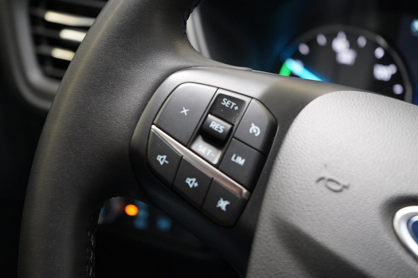 Ford Kuga 2.5 PHEV Cool & Sound | SoH 75% | All-seasonbanden | Trekhaak | stoelverwarming