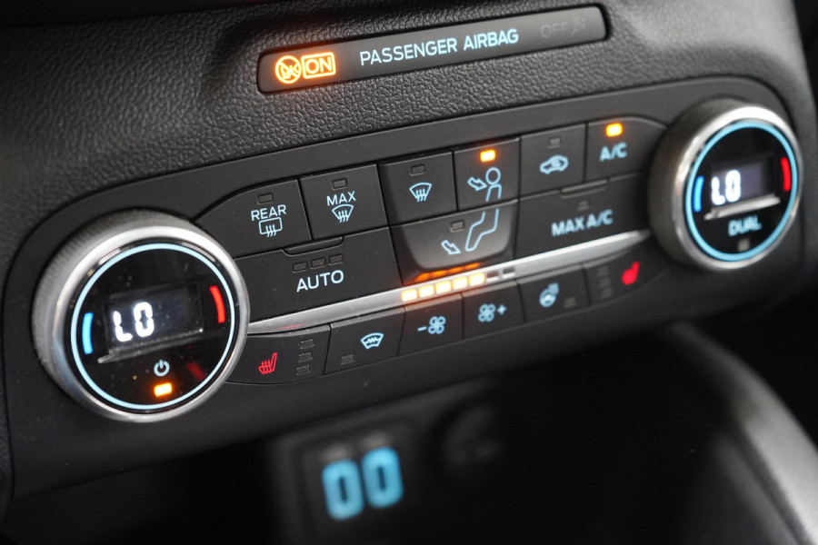 Ford Kuga 2.5 PHEV Cool & Sound | SoH 75% | All-seasonbanden | Trekhaak | stoelverwarming