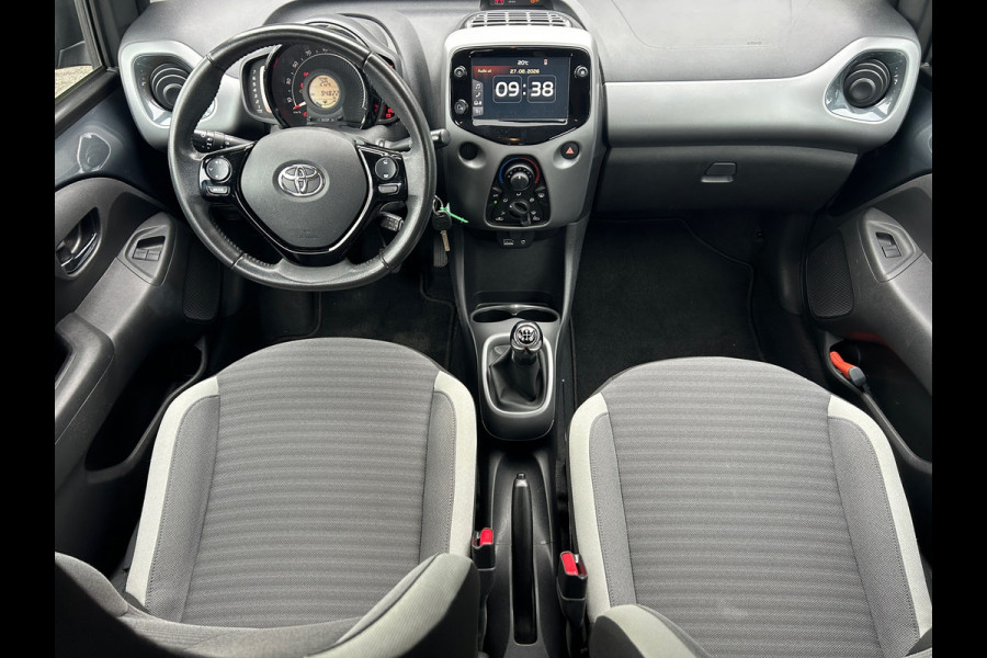 Toyota Aygo 1.0 VVT-i X-Play Apple Carplay Camera NW Model