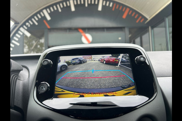 Toyota Aygo 1.0 VVT-i X-Play Apple Carplay Camera NW Model