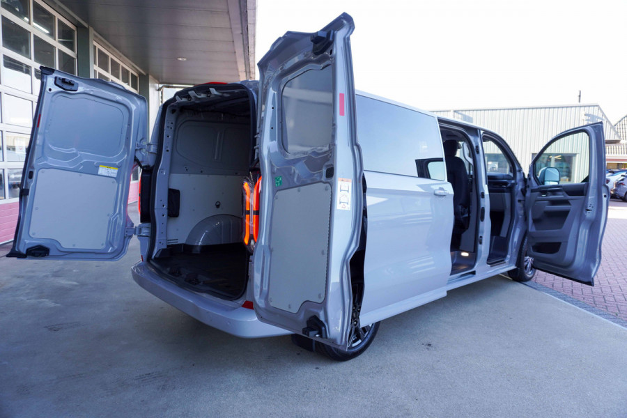 Ford E-Transit Cust. 320 L2H1 Limited 71 kWh 160KW/218PK Dubbelcab. Automaat nr. V086 | Airco | Adap.Cruise | Navi | 360 Camera | Schuifdeur L+R