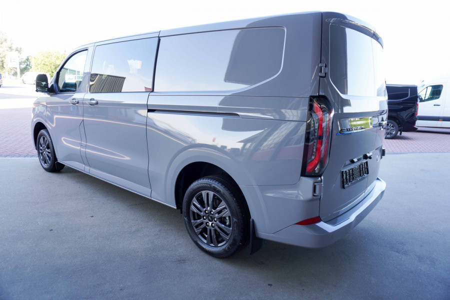 Ford E-Transit Cust. 320 L2H1 Limited 71 kWh 160KW/218PK Dubbelcab. Automaat nr. V086 | Airco | Adap.Cruise | Navi | 360 Camera | Schuifdeur L+R