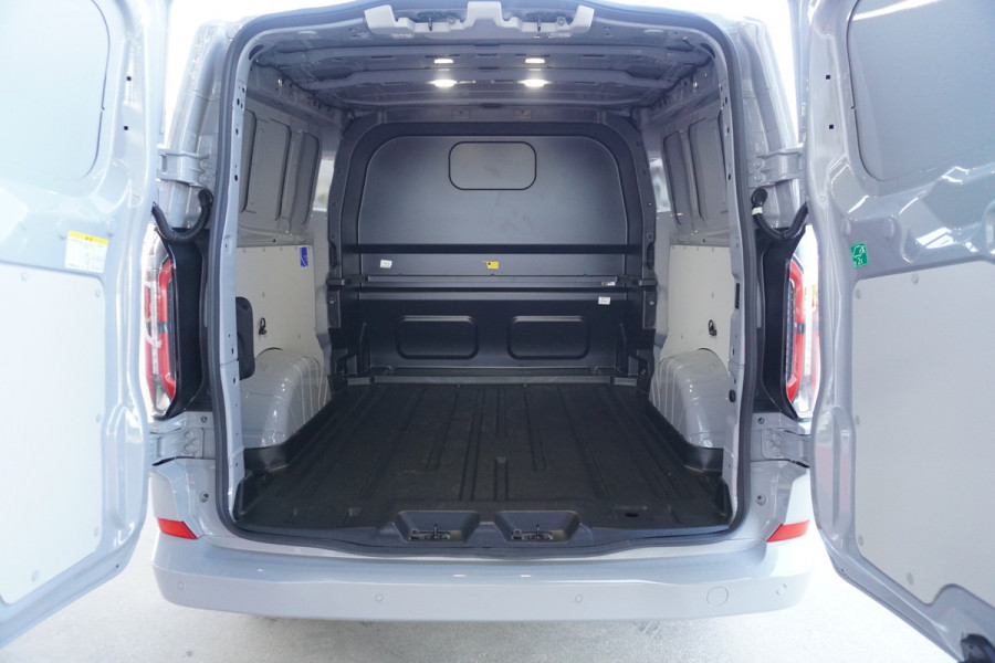 Ford E-Transit Cust. 320 L2H1 Limited 71 kWh 160KW/218PK Dubbelcab. Automaat nr. V086 | Airco | Adap.Cruise | Navi | 360 Camera | Schuifdeur L+R