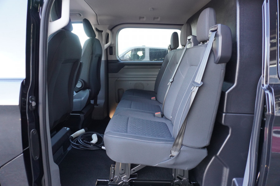 Ford E-Transit Cust. 320 L2H1 Limited 71 kWh 160KW/ 218pk Dubbelcab. Automaat nr. V085 | Airco | Adap.Cruise | Navi | 360 Camera | Schuifdeur L+R