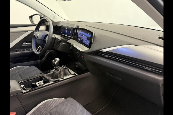 Opel Astra 1.2 Edition Navigatie Apple Carplay Android Auto Parkeersensoren Cruise Control Climate Control Lichtmetalen velgen