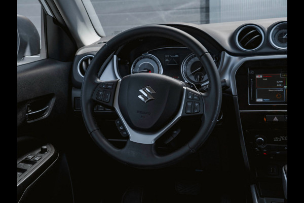 Suzuki Vitara 1.4 Boosterjet Style Smart Hybrid | TREKHAAK | CAMERA | DEALER ODH |