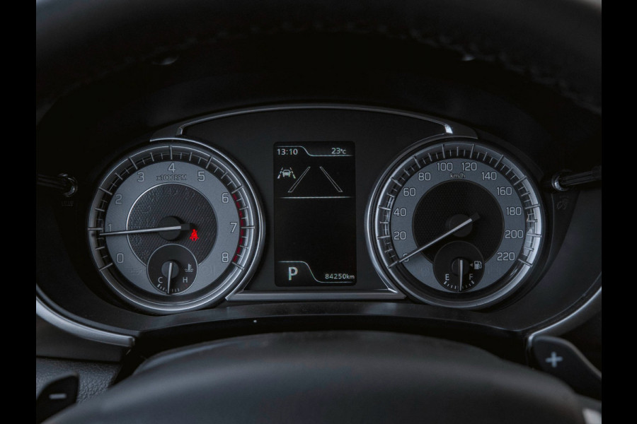 Suzuki Vitara 1.4 Boosterjet Style Smart Hybrid | TREKHAAK | CAMERA | DEALER ODH |