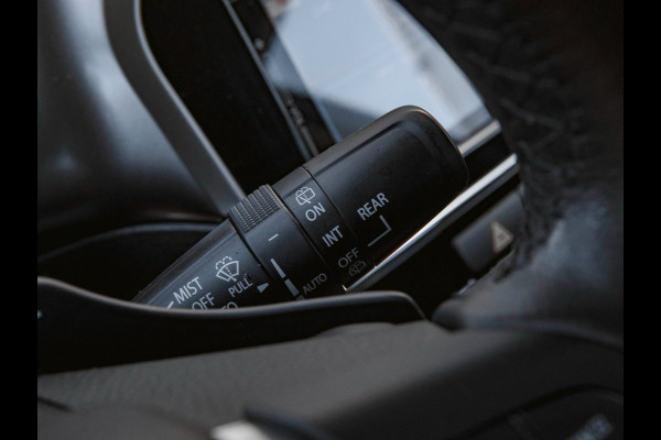 Suzuki Vitara 1.4 Boosterjet Style Smart Hybrid | TREKHAAK | CAMERA | DEALER ODH |