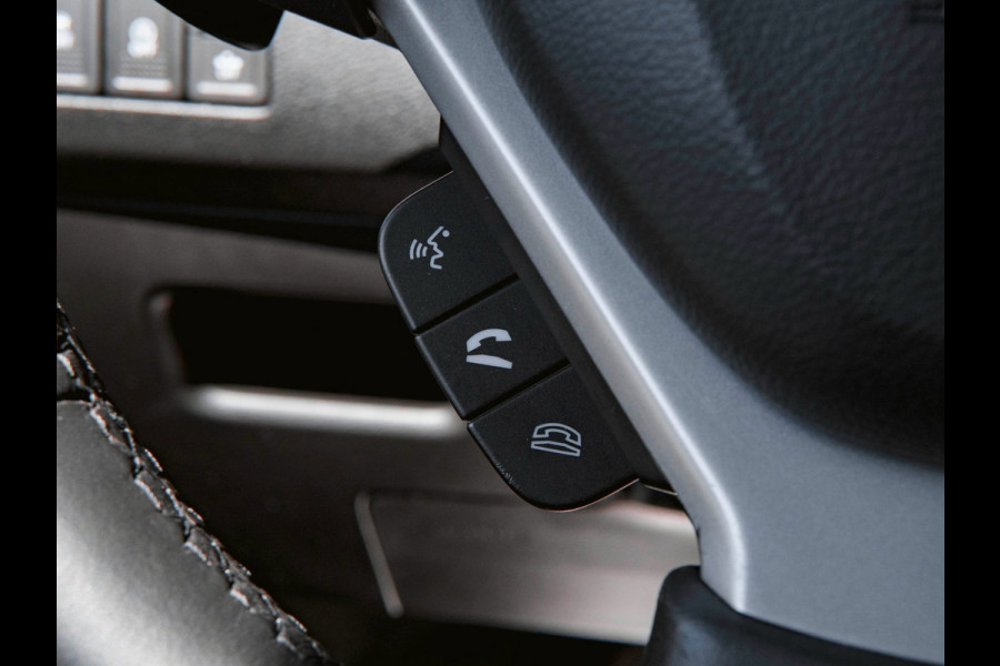 Suzuki Vitara 1.4 Boosterjet Style Smart Hybrid | TREKHAAK | CAMERA | DEALER ODH |
