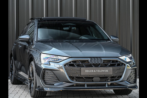 Audi A3 Sportback 45 TFSI e S edition Competition | Panoramadak | 5 jr Garantie | HUD | Sonos Sound | Camera | Ambiance interieur | Active Cruise | S-Seats + Memory | Stoelverwarming | Keyless |