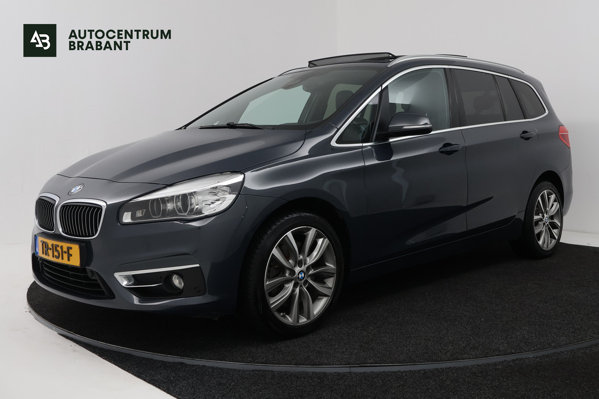 BMW 2 Serie Gran Tourer 220i High Executive (PANORAMADAK, STOELVERWARMING, TREKHAAK, CAMERA)