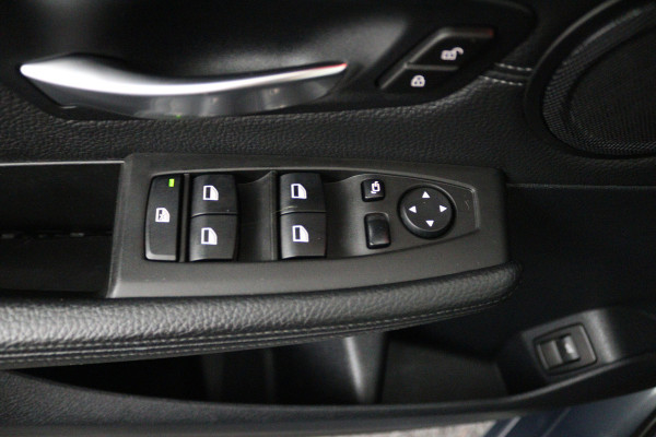 BMW 2 Serie Gran Tourer 220i High Executive (PANORAMADAK, STOELVERWARMING, TREKHAAK, CAMERA)