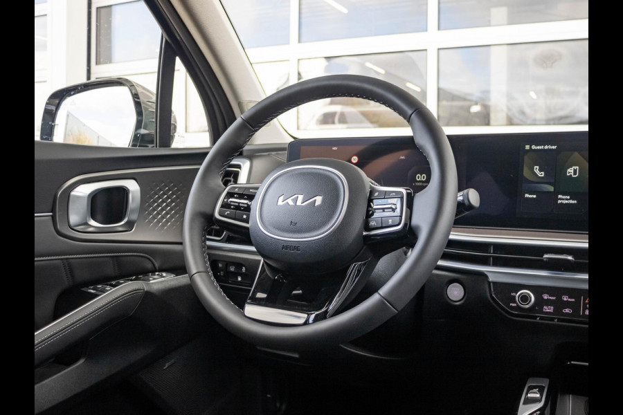 Kia Sorento 1.6 T-GDi Plug-in Hybrid 4WD DynamicPlusLine 7p | Actieprijs* | Bose | Schuifkanteldak | ZOMERDEAL | Navi. | Clima. | Adapt. Cruise. | Dodehoekassistentie | Panodak | Stoel&Stuur Verwarming