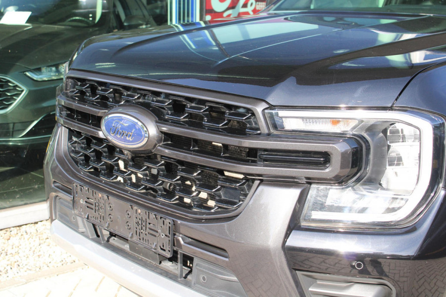 Ford Ranger 2.0 Double Cab EcoBlue Wildtrak 204pk | Trekhaak | 360 graden camera | Rollertop Elektrisch | Stoelverwarming | Adaptive Cruise Control