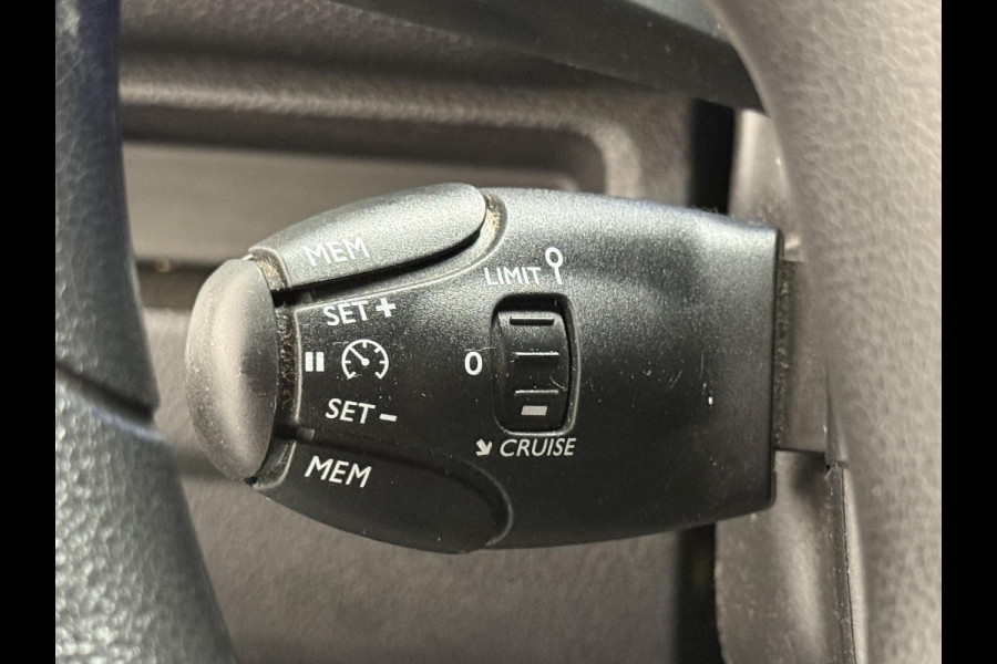 Toyota PROACE Electric Worker 50 kWh Airco Cruise Control PDCA Apple Carplay/Android Auto
