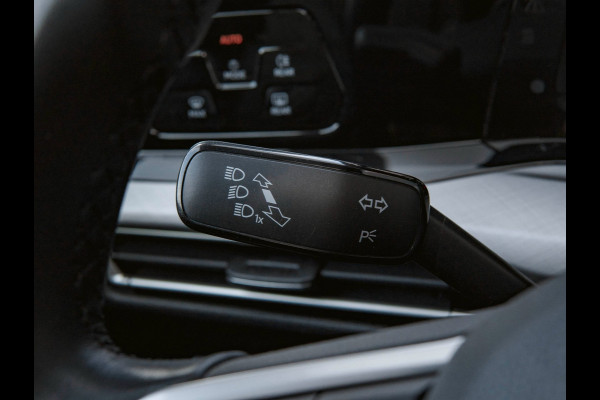 Volkswagen Golf Variant 1.5 eTSI Life Business | PANO | WINTERPAKKET | ADAPTIVE