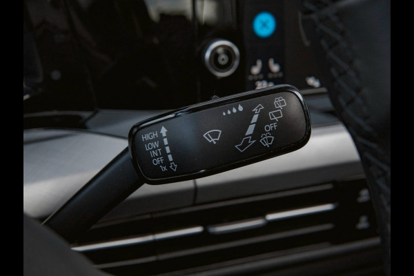 Volkswagen Golf Variant 1.5 eTSI Life Business | PANO | WINTERPAKKET | ADAPTIVE