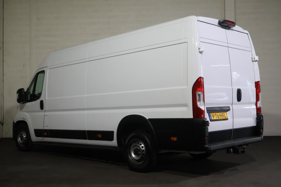 Peugeot Boxer 2.2 BlueHDi 180pk L4 H2 Automaat Airco Navigatie Camera