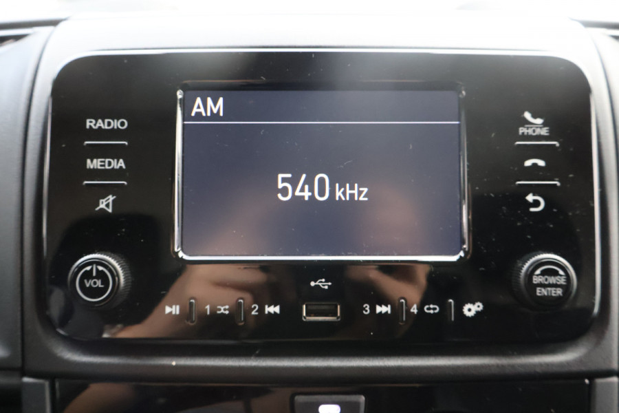 Peugeot Boxer 2.2 BlueHDi 180pk L4 H2 Automaat Airco Navigatie Camera