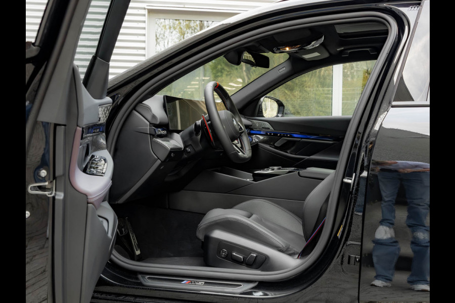 BMW 5 Serie Touring M5 - Pano - Trekhaak - Bowers & Wilkins