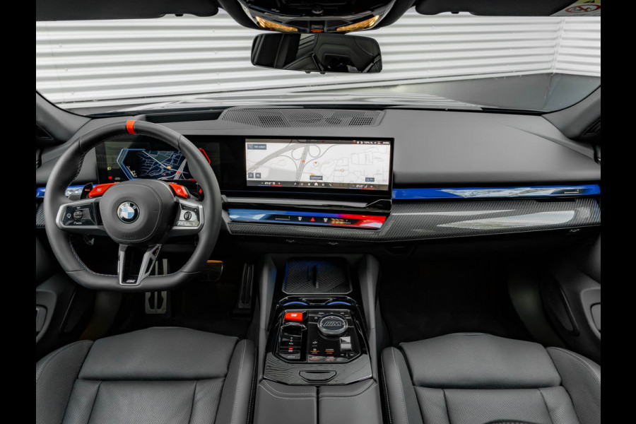 BMW 5 Serie Touring M5 - Pano - Trekhaak - Bowers & Wilkins